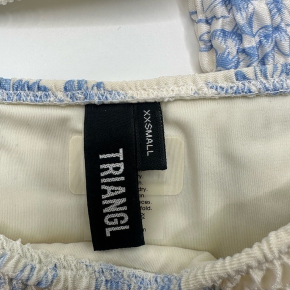 TRIANGL Indigo Vinca bikini set baby blue and white floral xs - Picture 3 of 5